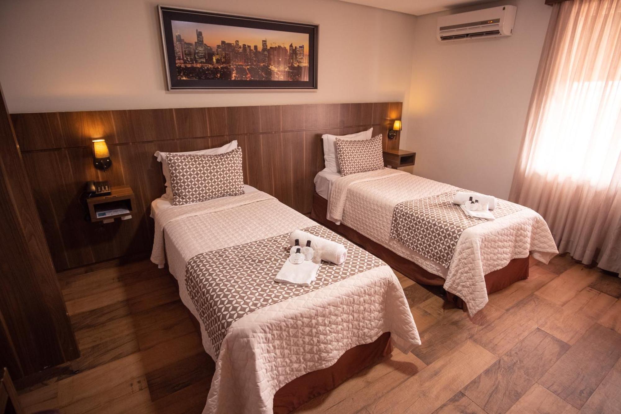 Padom Business Hotel Bragança Paulista Εξωτερικό φωτογραφία