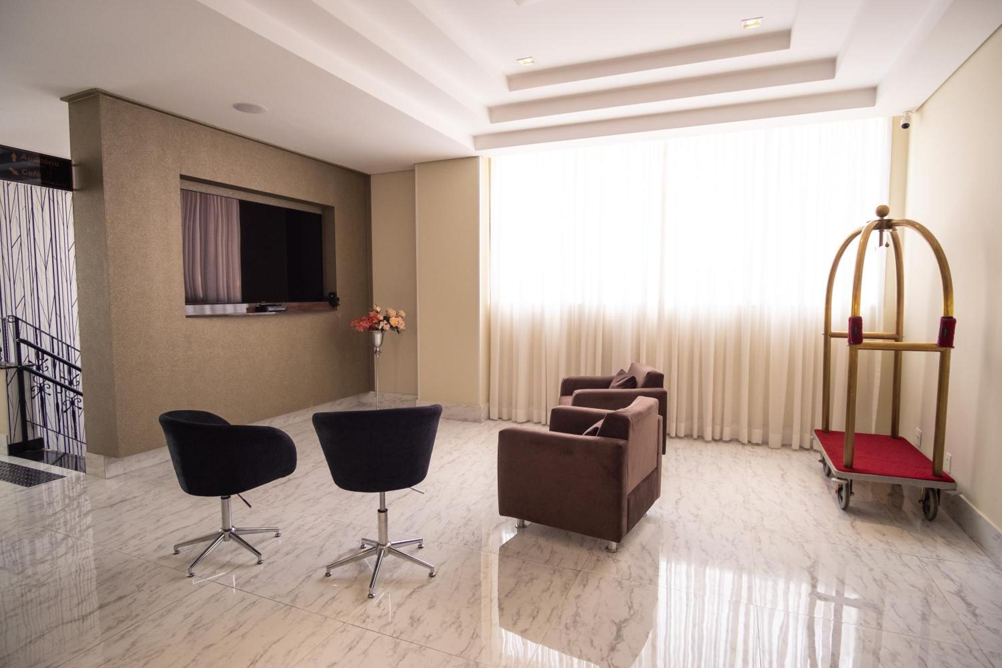Padom Business Hotel Bragança Paulista Εξωτερικό φωτογραφία