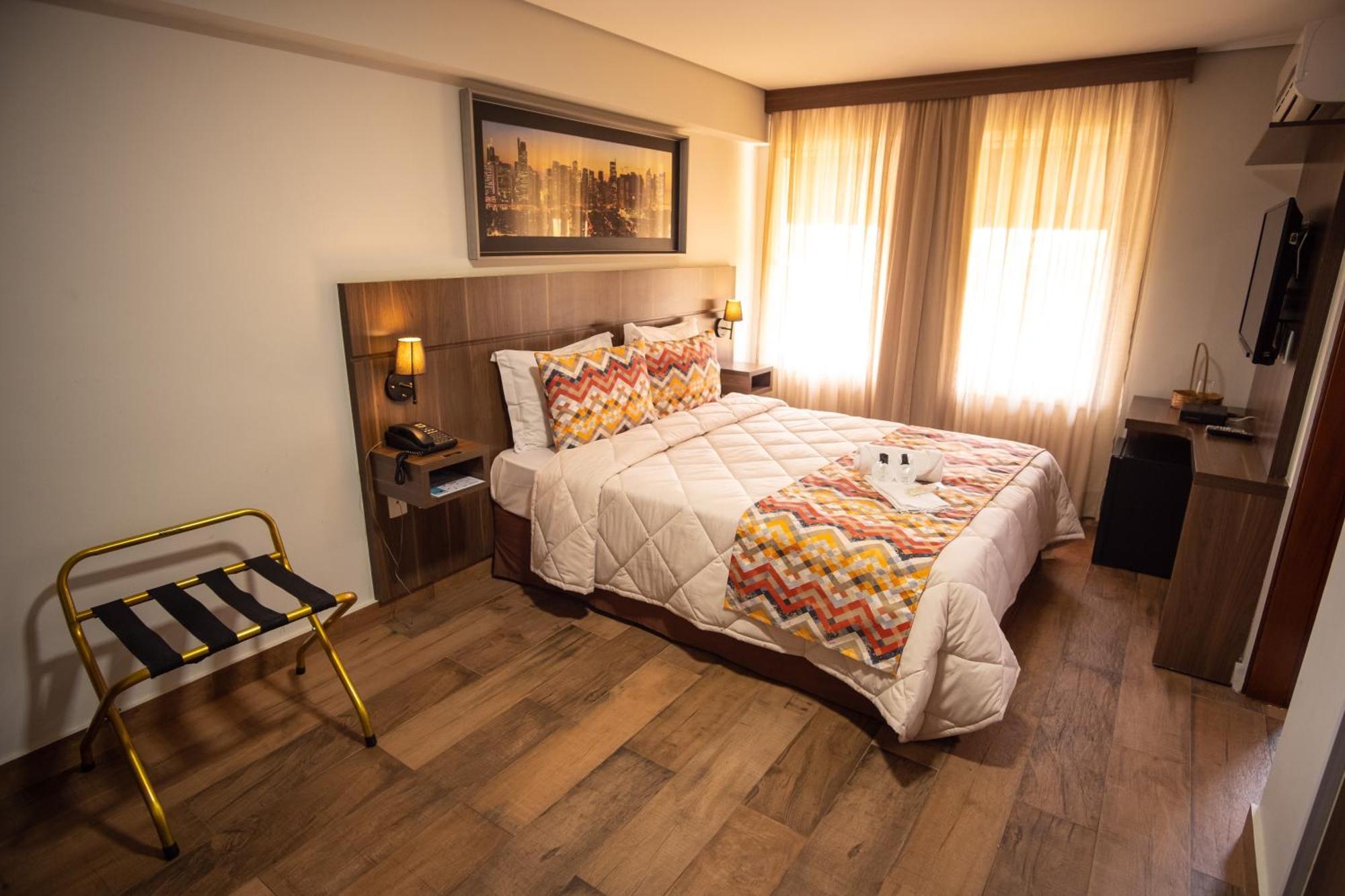 Padom Business Hotel Bragança Paulista Εξωτερικό φωτογραφία