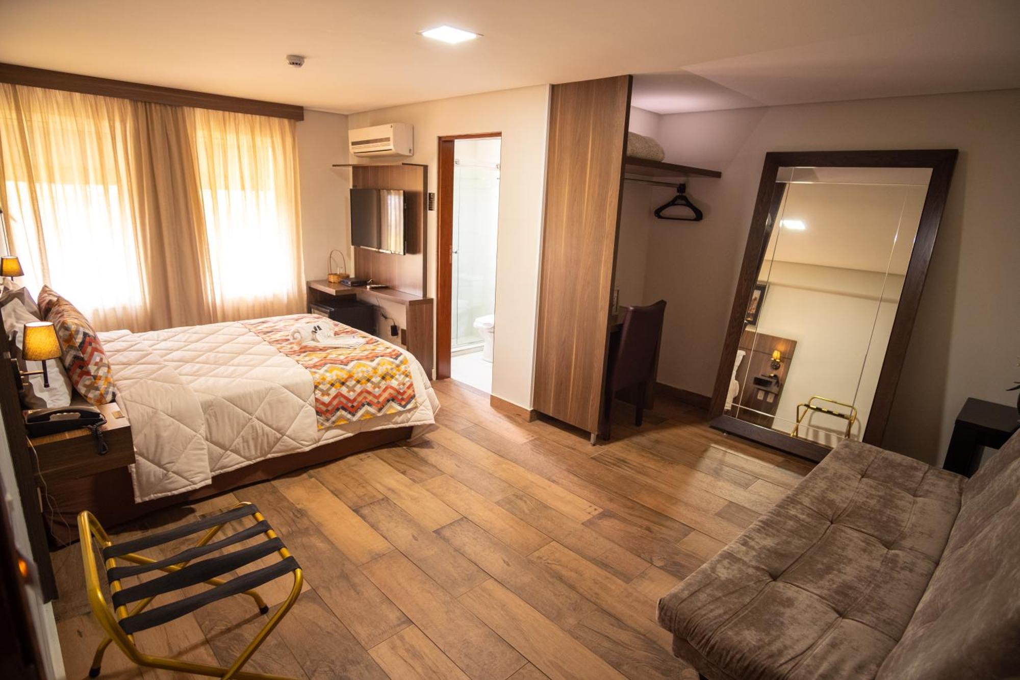 Padom Business Hotel Bragança Paulista Εξωτερικό φωτογραφία