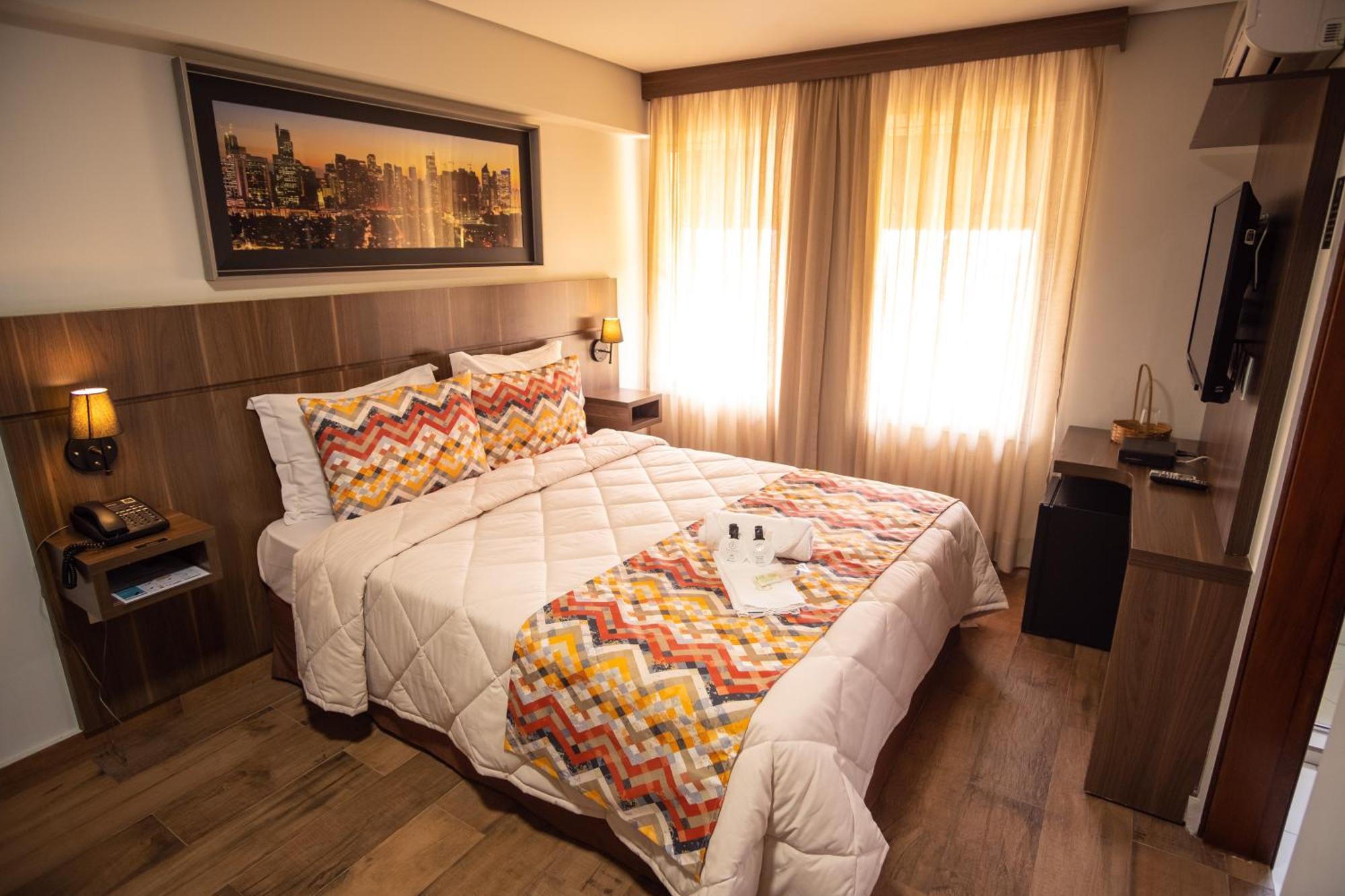 Padom Business Hotel Bragança Paulista Εξωτερικό φωτογραφία