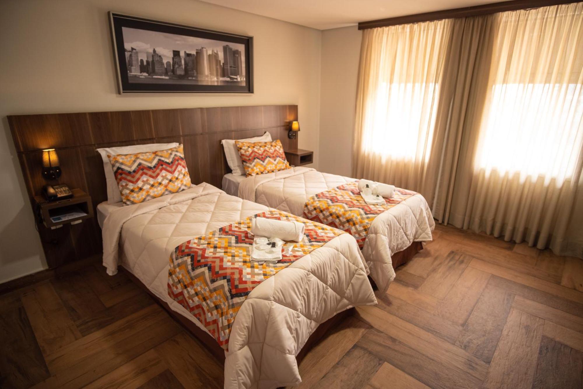 Padom Business Hotel Bragança Paulista Εξωτερικό φωτογραφία