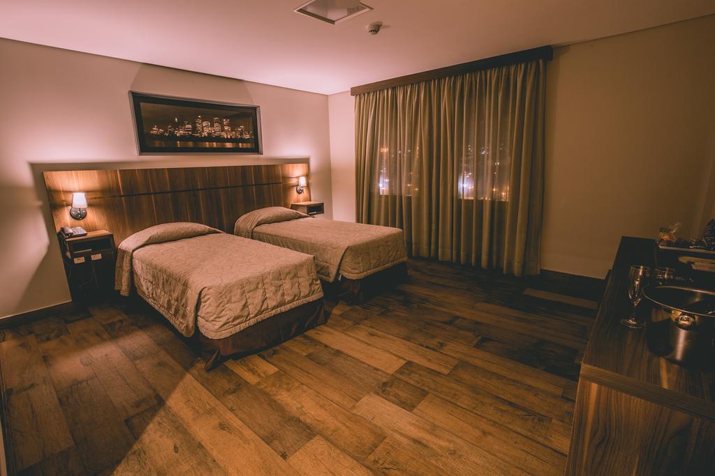 Padom Business Hotel Bragança Paulista Δωμάτιο φωτογραφία