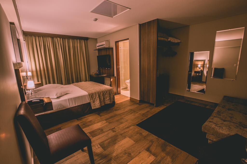 Padom Business Hotel Bragança Paulista Δωμάτιο φωτογραφία