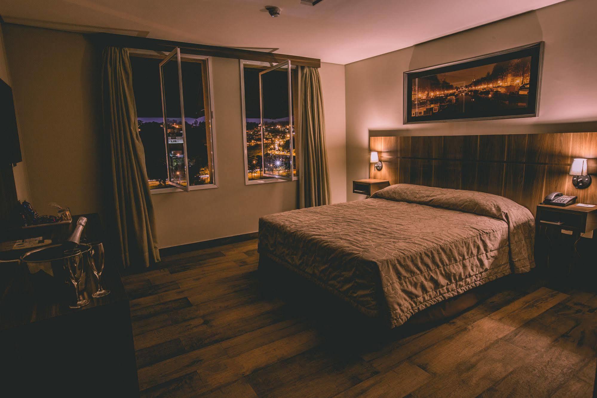 Padom Business Hotel Bragança Paulista Εξωτερικό φωτογραφία
