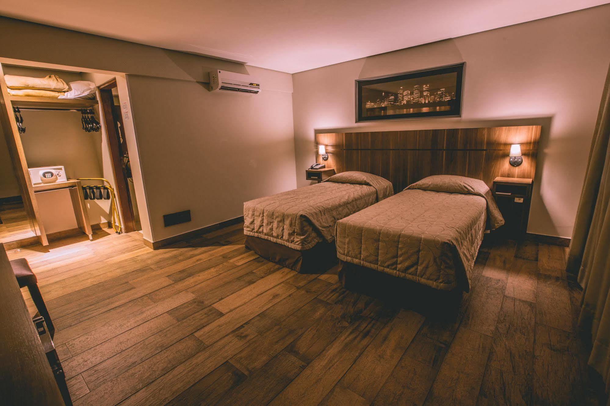 Padom Business Hotel Bragança Paulista Εξωτερικό φωτογραφία